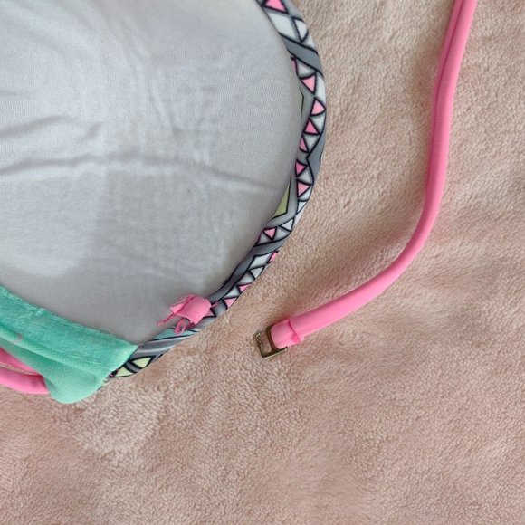 bikini top - Picture 2 of 4